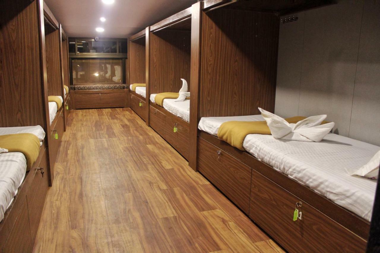 Ag Dormitory - Mumbai — Photos 1